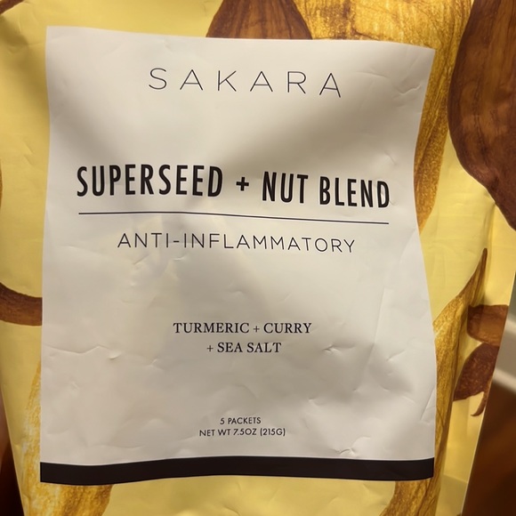 SAKARA superseed + nut blend - Picture 2 of 5